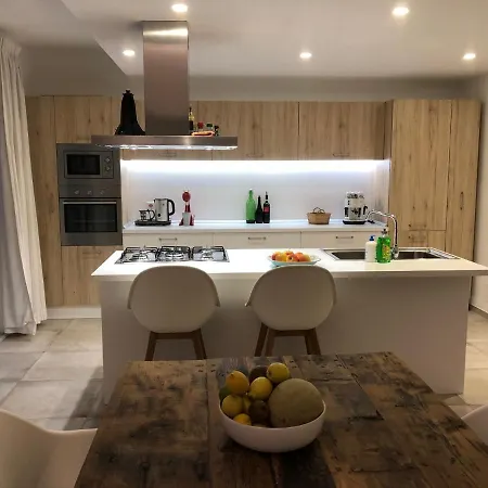 Villa Modern With Private Pool, Close To Beach, Wine Region And Great Cities